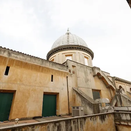 Apartment Duomo 77 - In The Heart Of The Historical Center By Elite Naples